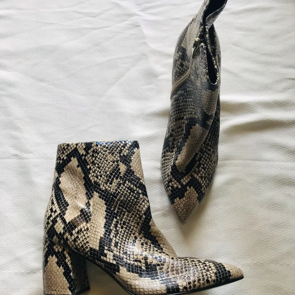 Marc fisher Snakeskin‎ Ankle Boots